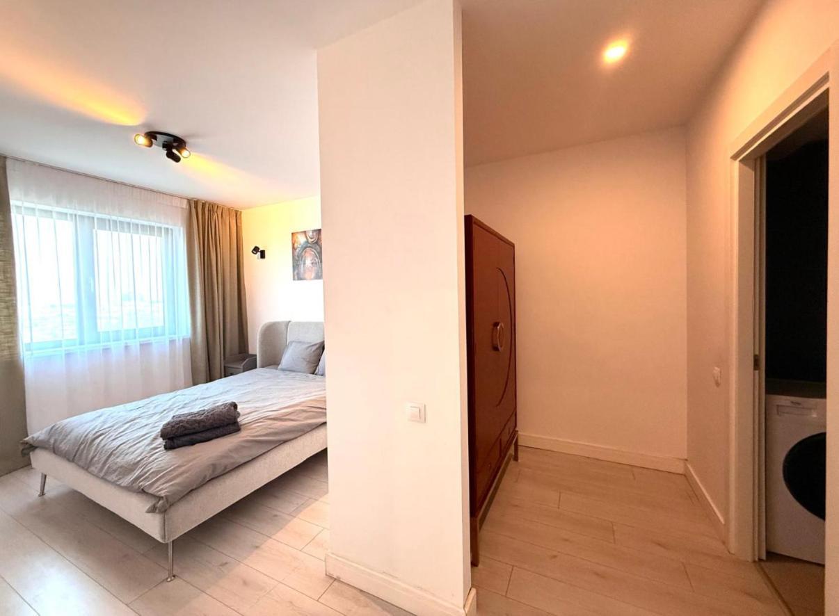 Apartament Onix Park Complex Elegant With Parking & Self Check In Bucureşti